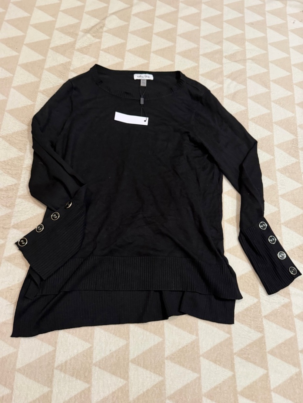 Melissa Paige
Women's Fine Gauge Boat-Neck Buttoned-Cuff Sweater
